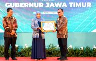 Puncak Peringatan Hari Kesehatan Nasional Ke-59 Tahun 2023 bersama Gubernur Provinsi Jawa Timur